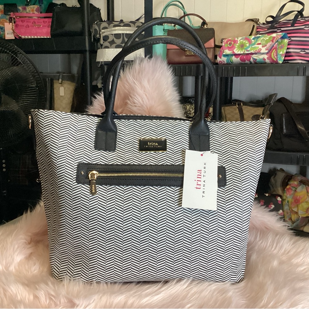 Trina Turk NWT large Graphic tote in vegan leather